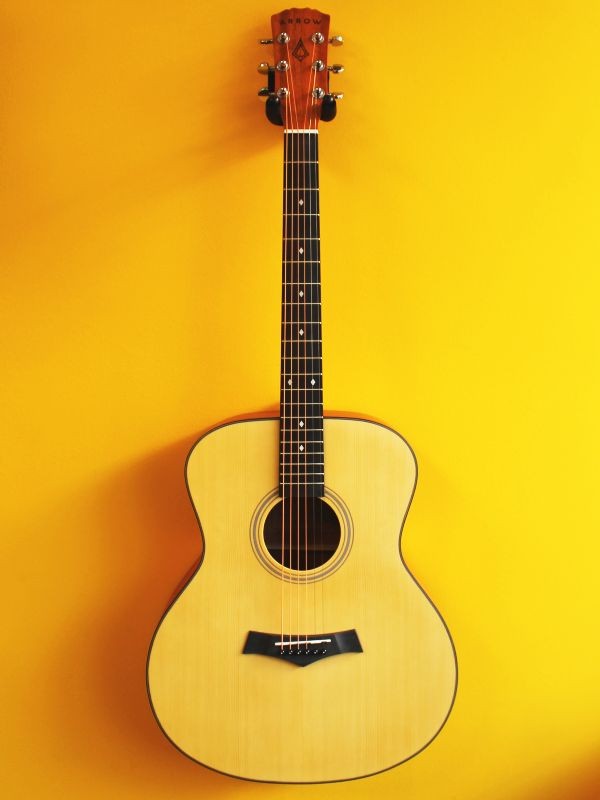 Arrow Silver A Western Guitar